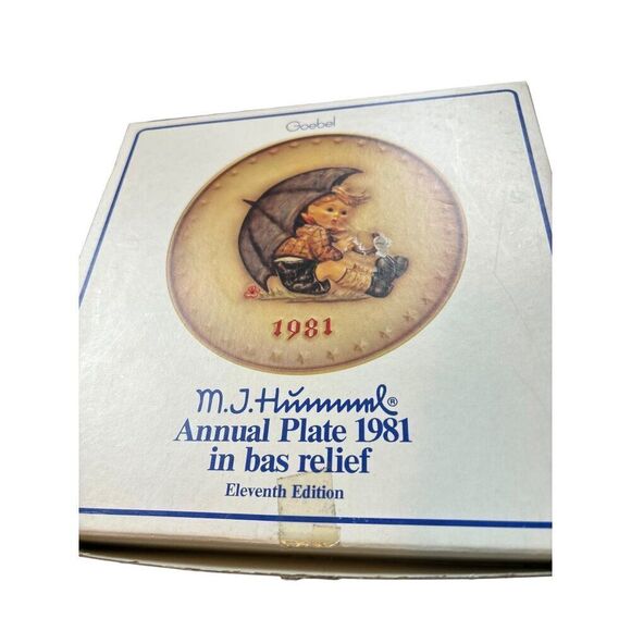 M.J. Hummel Annual Plate 1981 Eleventh Edition In Bas Relief By Goebel - Picture 7 of 10
